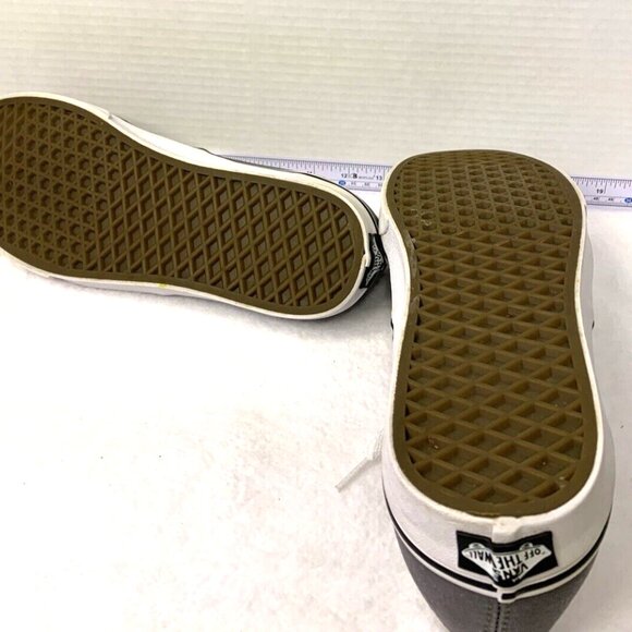 VANS Authentic Men's Size 10.5/W 12 Gray Canvas Low Top Skate Shoes Sneakers - Picture 6 of 7